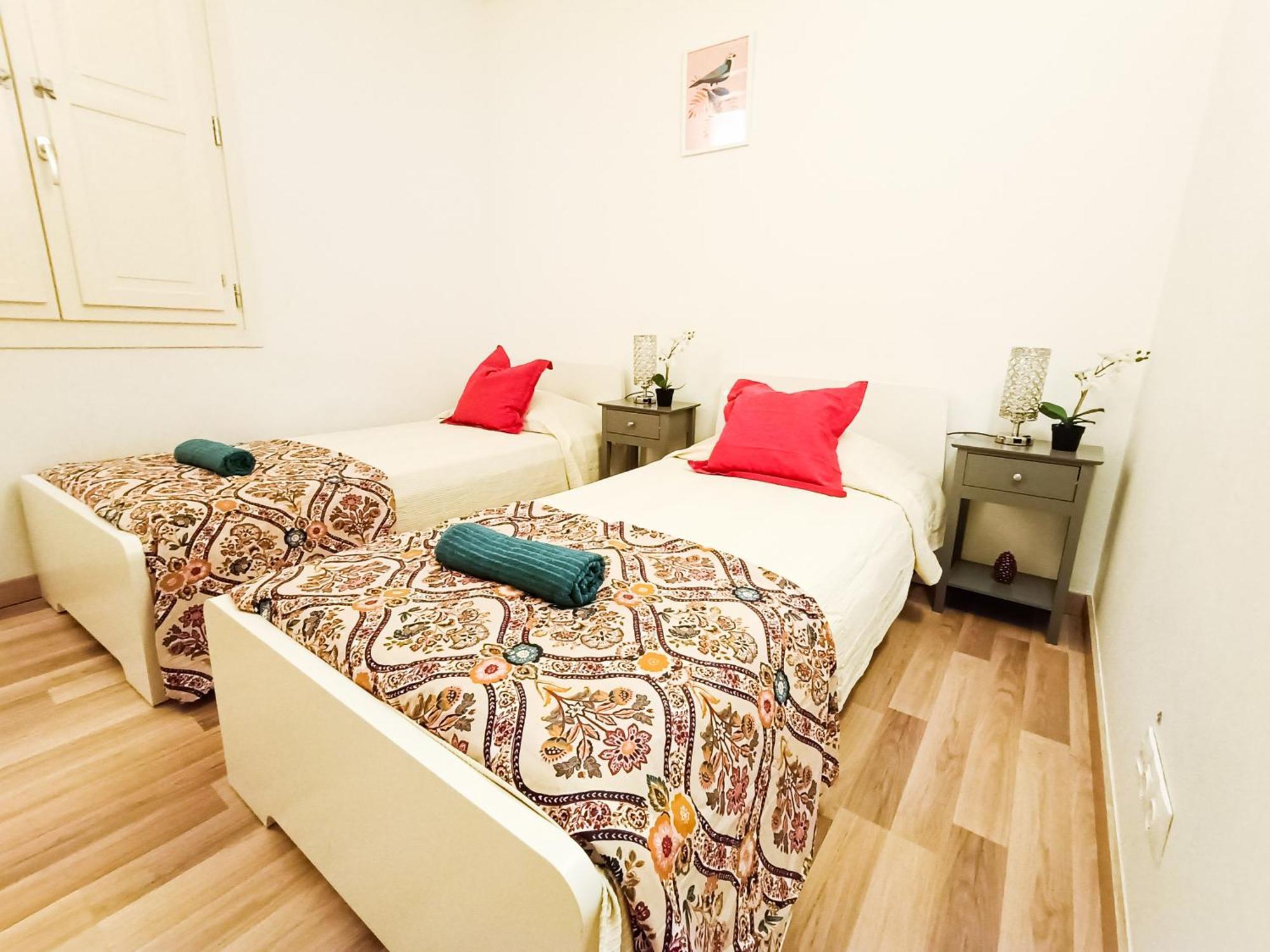 Private Rooms By La Rambla Βαρκελώνη Εξωτερικό φωτογραφία