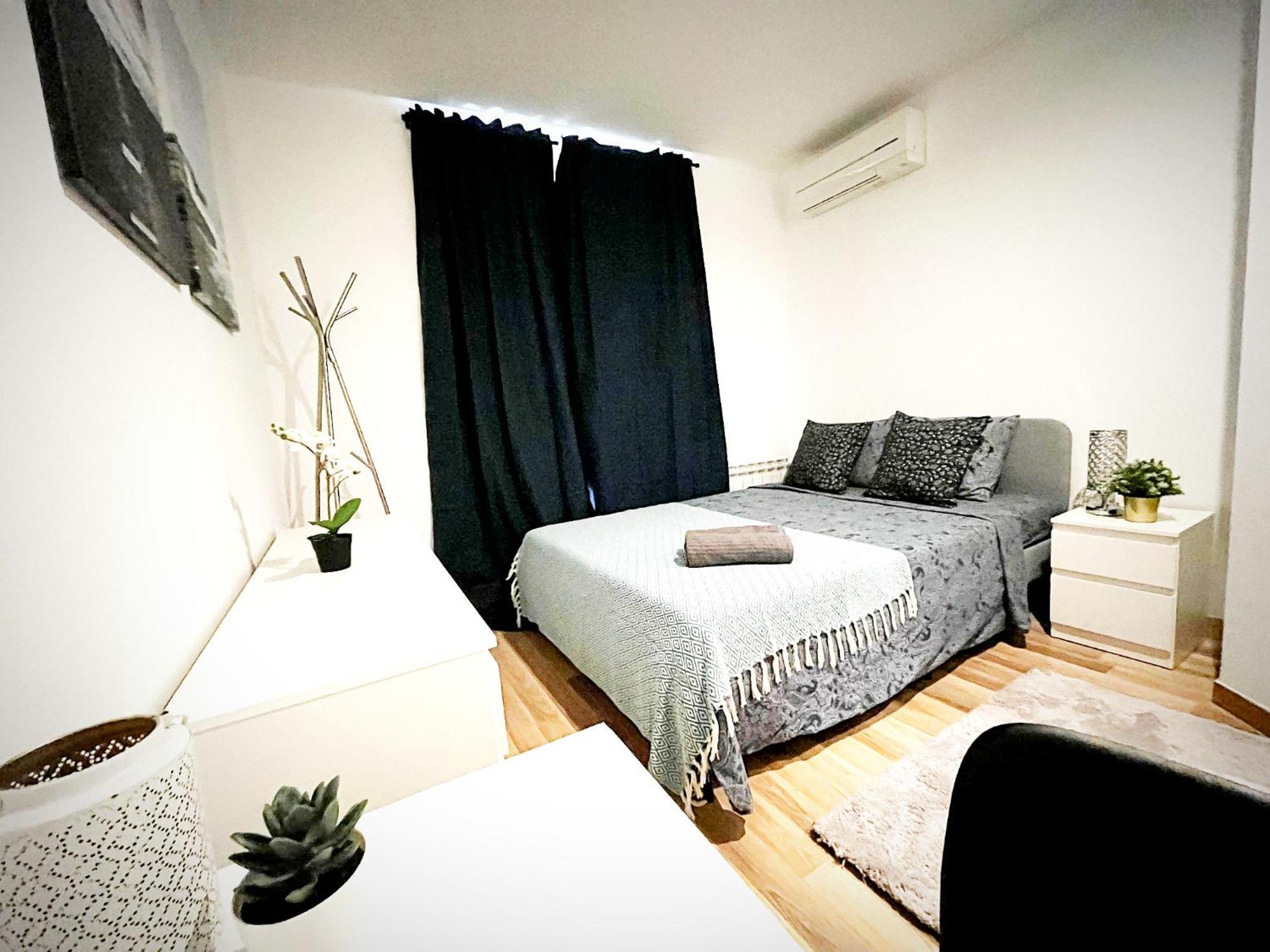Private Rooms By La Rambla Βαρκελώνη Εξωτερικό φωτογραφία